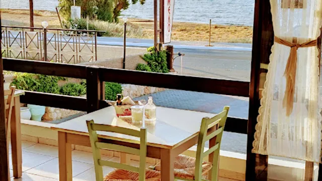 Oinomelo Restaurant Stalos