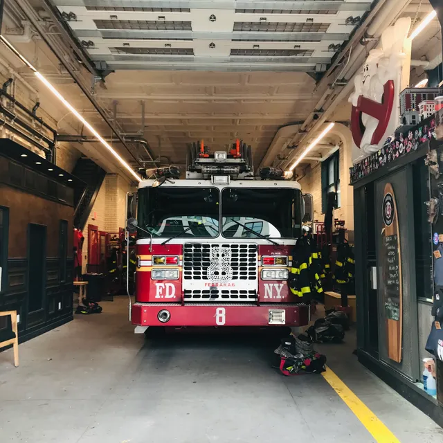 FDNY Ladder 8