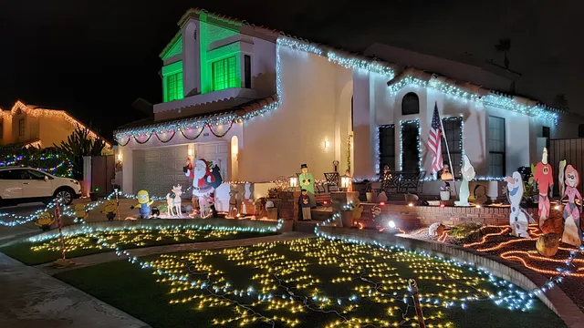 Upland Families Christmas Lights