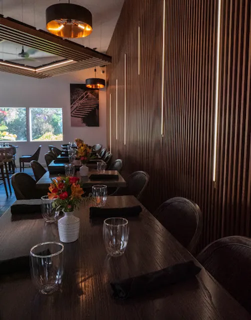 Riviera Restaurant & Bar