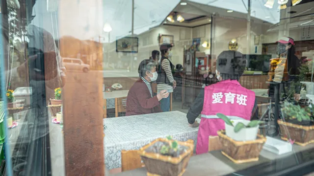 喫茶 ぱんぷきん