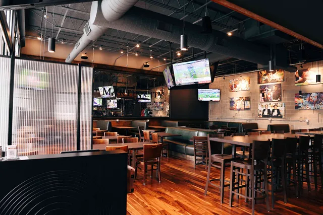 Martin City Tavern - South Plaza