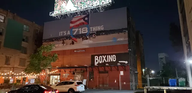 Mott Haven Bar & Grill