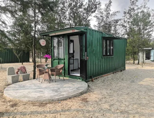 Hoa Nắng Camping Beach