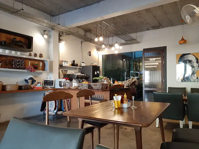 FU' Restro Phuket ร้านฝู