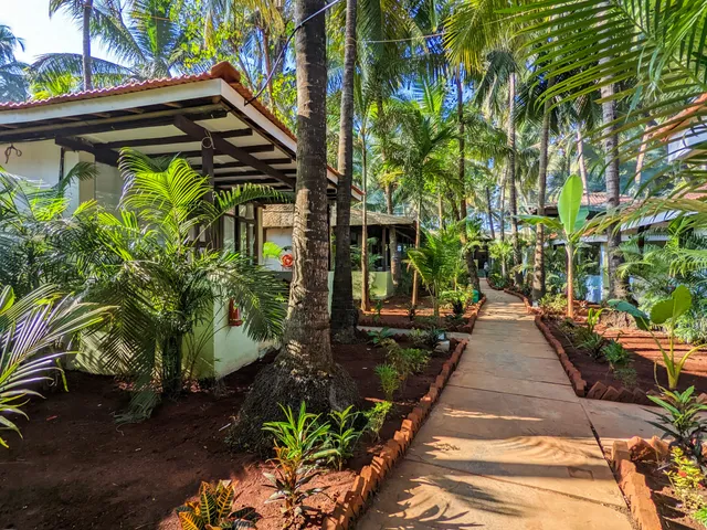 De Soul Santé, Morjim Beach