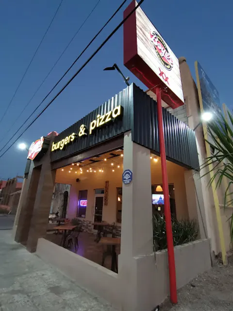 Boye's - Burgers & Pizza Sports Bar