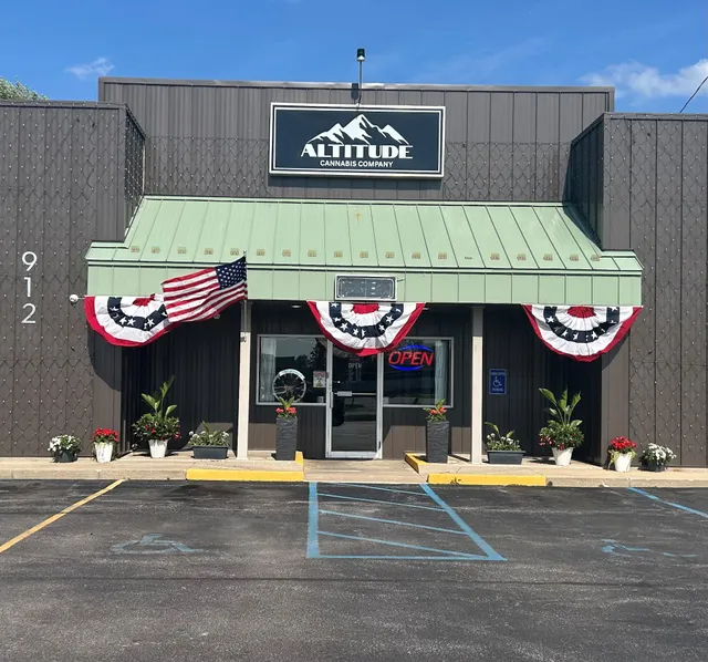 Altitude Cannabis Company - Recreational Cannabis Dispensary 21+ Medical Patients are welcomed!