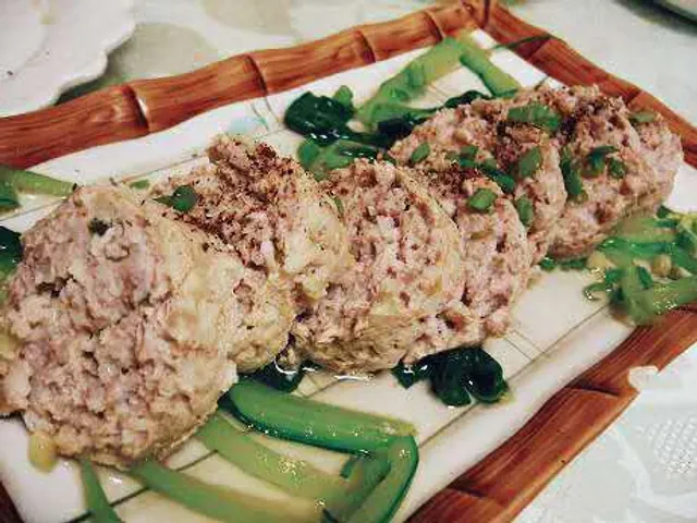 Jinkongque Dehong Daiwei Restaurant