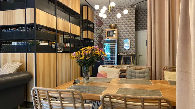 Pastnieks ||| Ēdamistaba