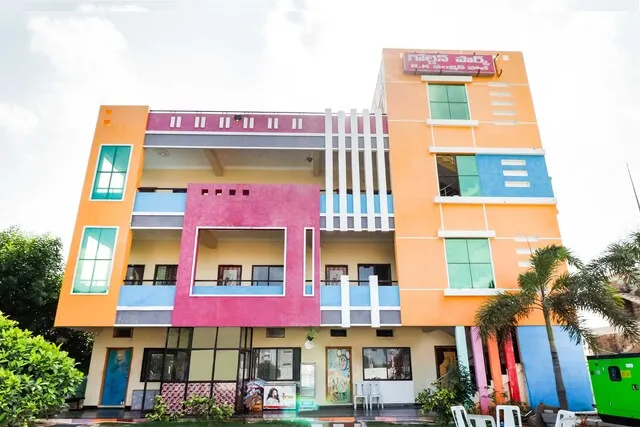 Collection O 67511 Golden Park