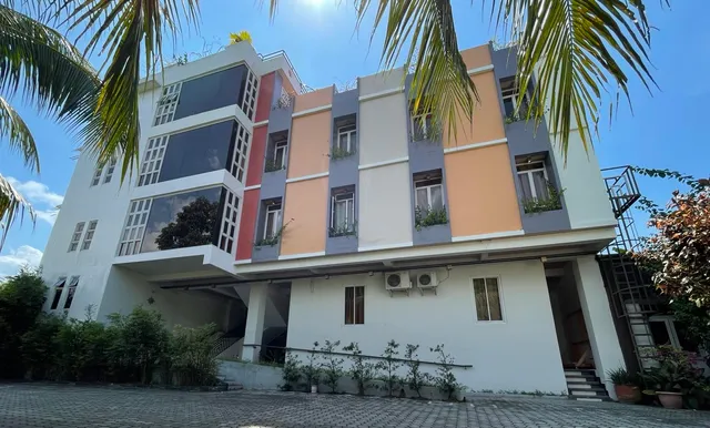 Zillion Pavilion Family & Business Hotel