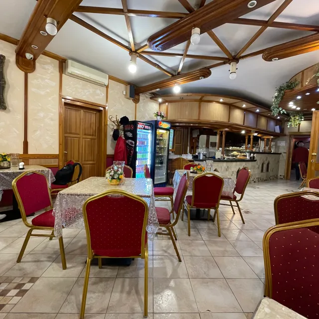 Hajdúsági Étterem a (Gödör)