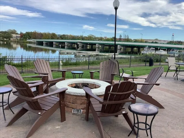 The Rock Bar & Grill