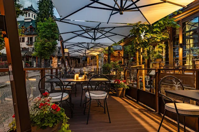 White - Ristorante & Lounge Bar (Limone Piemonte)