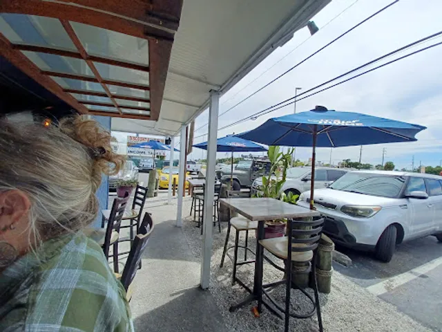 Skinny's Bar & Grill