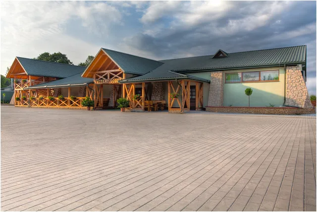 KRYSZTAŁOWA - Dom Weselny i Pokoje Gościnne