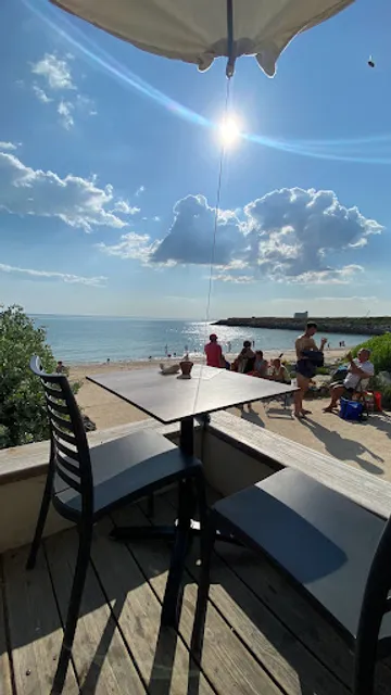 Bar de La Plage, Chef-de-Baie