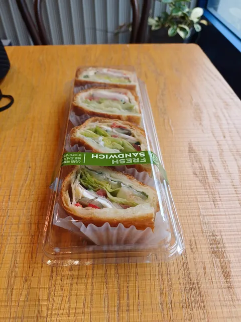 Paris Baguette - Masanhappo-gu Office Branch