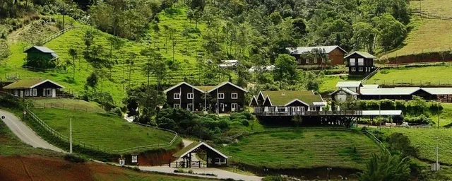 Aldeia Flor de Liz - Pedra Azul