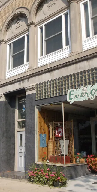 Cedar Chest Consignment Shoppe