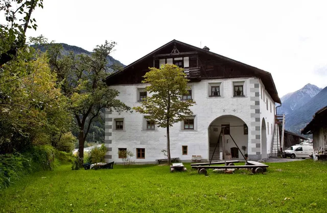 Romedihof Backpacker Hostel