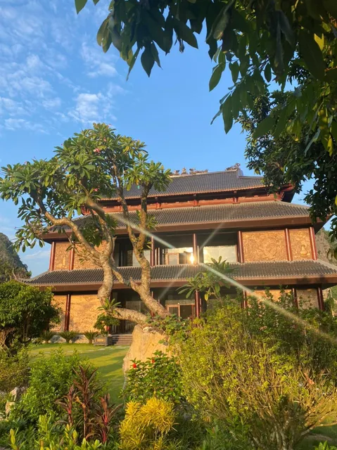 Hồ Đá Cổ Thiên Long Resort