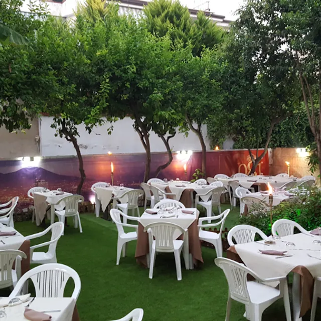 Ristorante Pizzeria trattoria A Modo Nostro