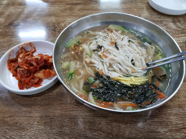 삼산국수전문점