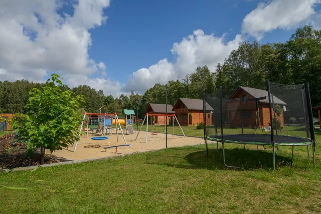 "SOSENKA 1-5" - Domki rekreacyjne - całoroczne + pole namiotowe