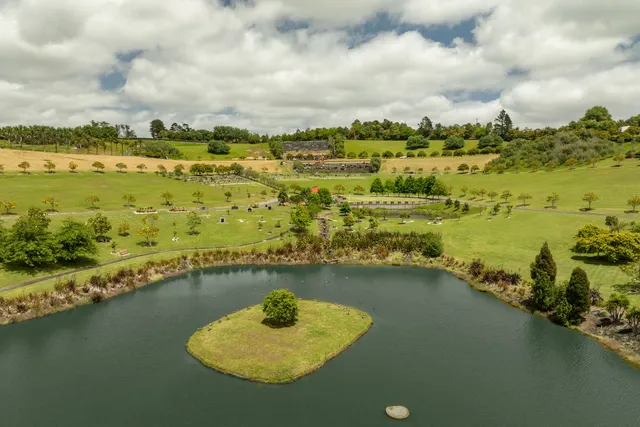 Auckland Memorial Park and Cemetery