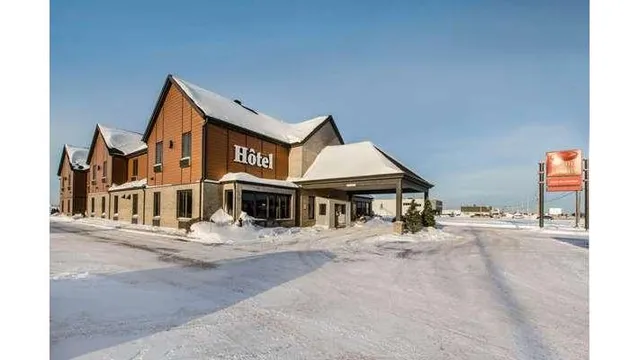 Econo Lodge Inn & Suites