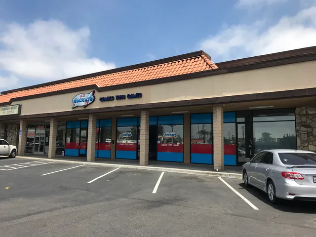 TC's Rockets - Comics & Toys