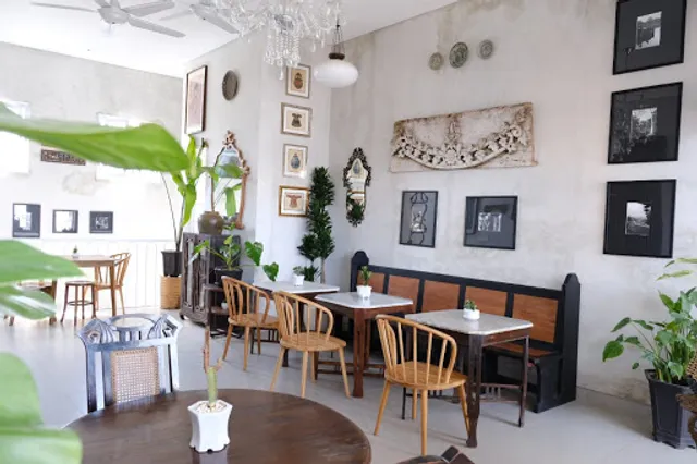 Anaga Restaurant, Authentic Thai Cuisine