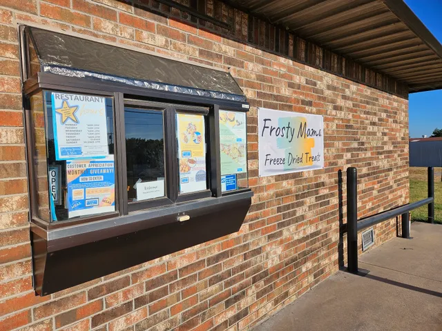 Fudging Around & More, Diner & Gift Shop