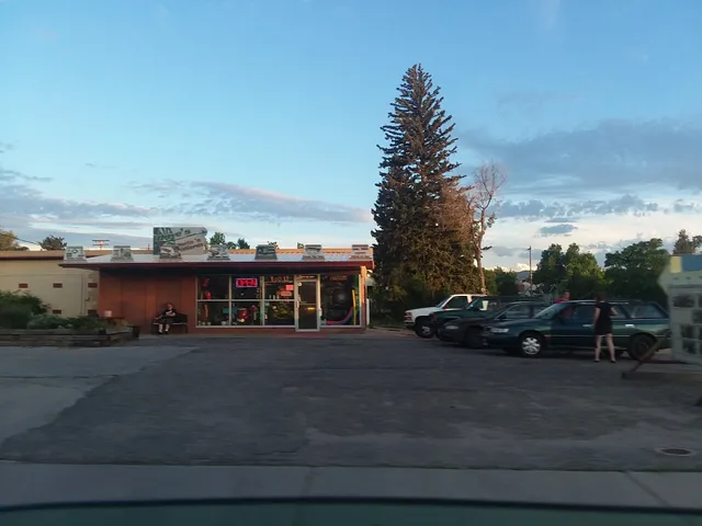 Dave's Darts 'n Billiards