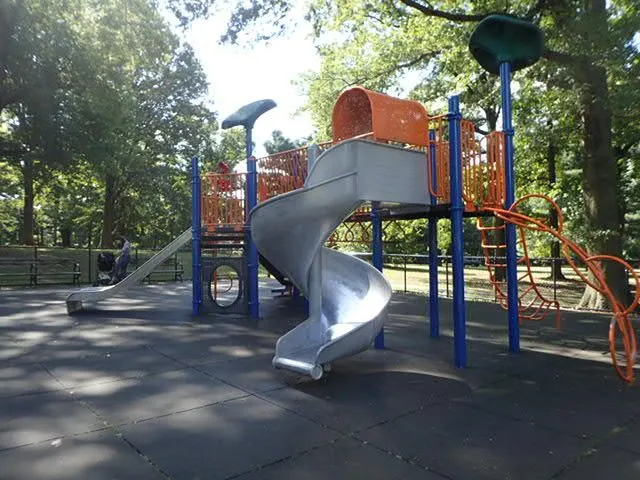 Saturn Playground