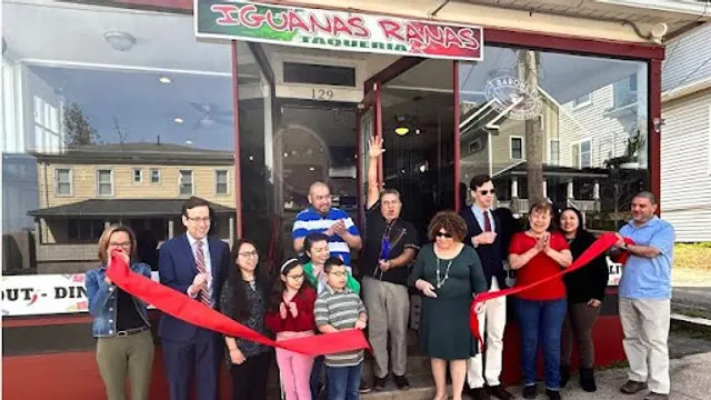 Iguanas Ranas Taqueria