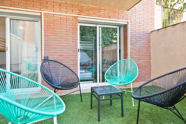 Casa Barceló Camp Nou Hostel