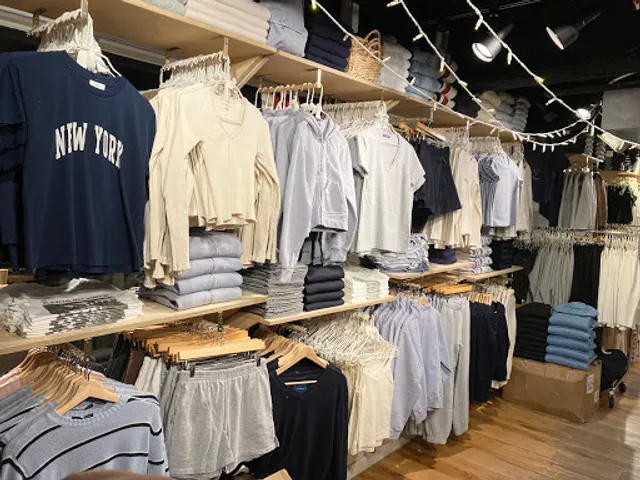 Brandy Melville - Fifth Avenue