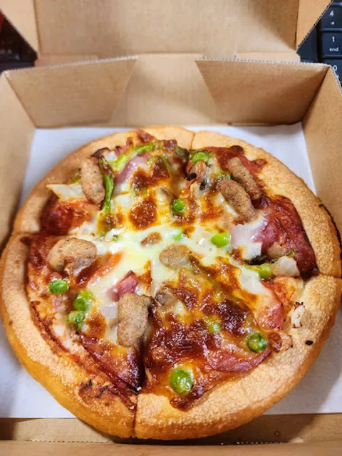 拿坡里披薩炸雞頭份店