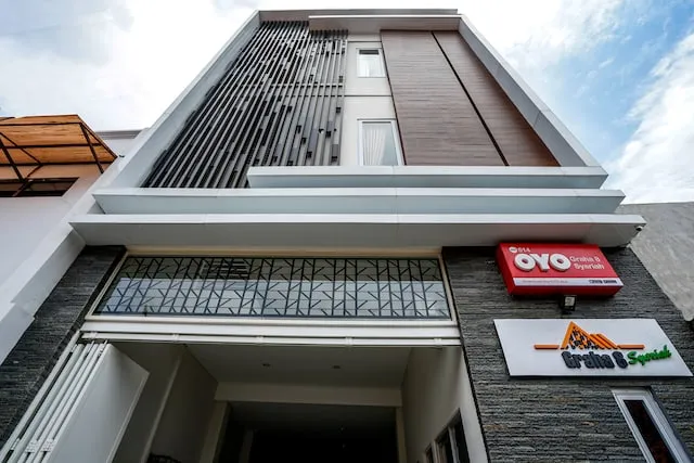 Super OYO Capital O 614 Graha 8 Syariah