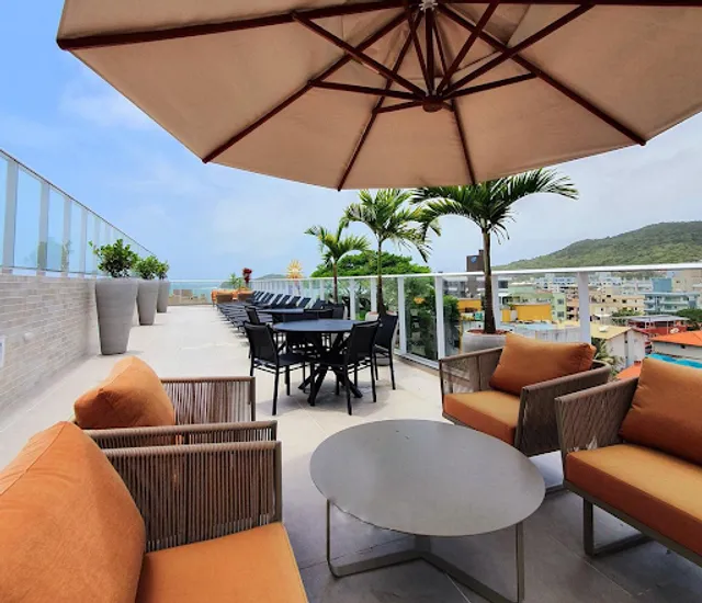 Vila Rooftop - Bistrô & Lounge