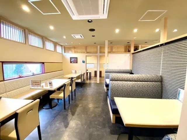 Uni Murakami Hakodate station store