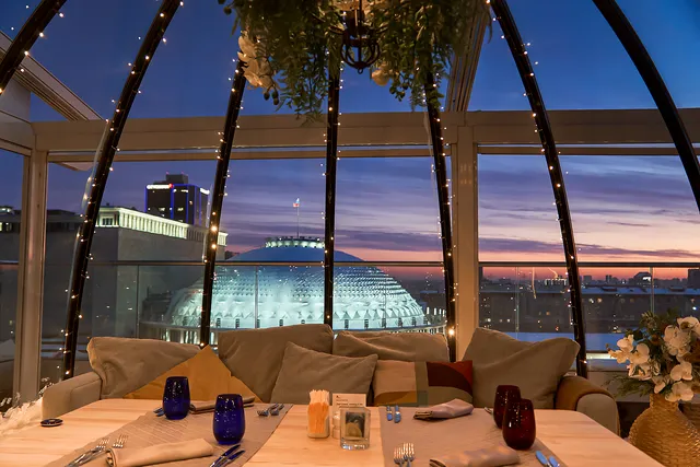 Capsula - купольный ресторан на крыше