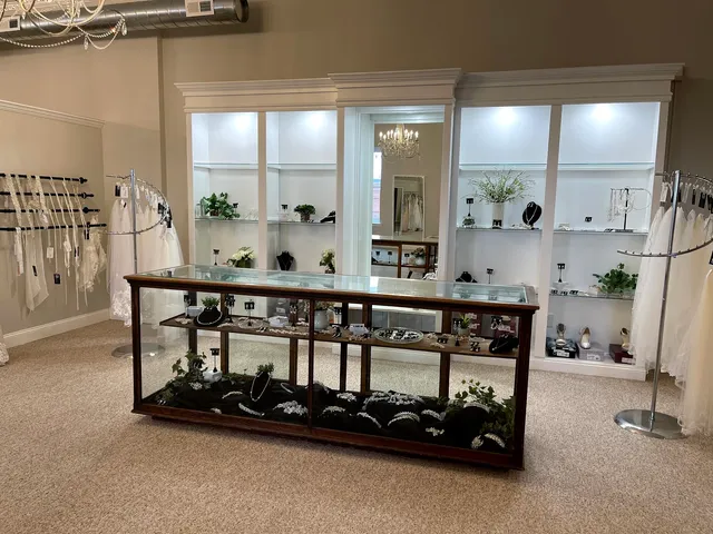 Illusions Bridal & Prom