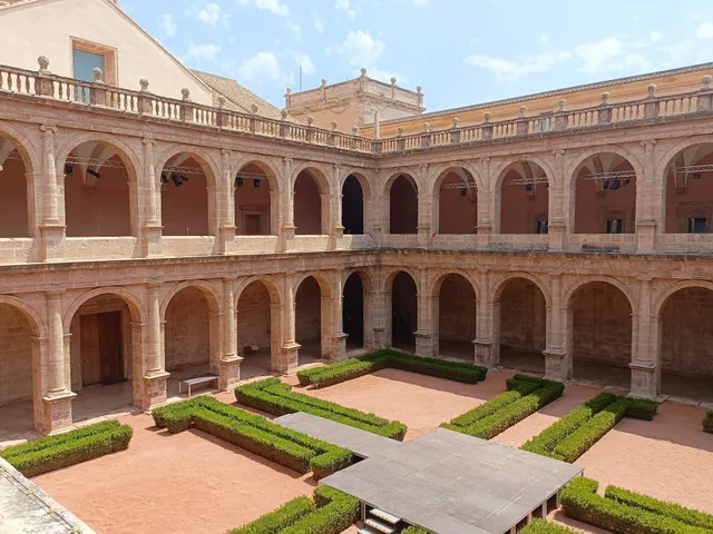 Monasterio de San Miguel de los Reyes