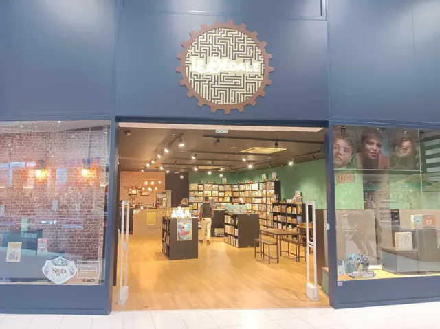 Le Dédale, boutique-café ludique