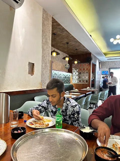 Al Zaitoon Restaurant & Grill