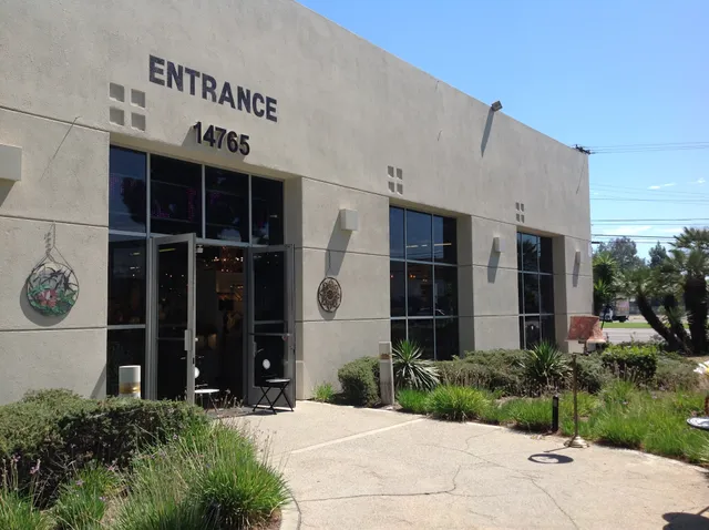 Dale Tiffany Outlet Store